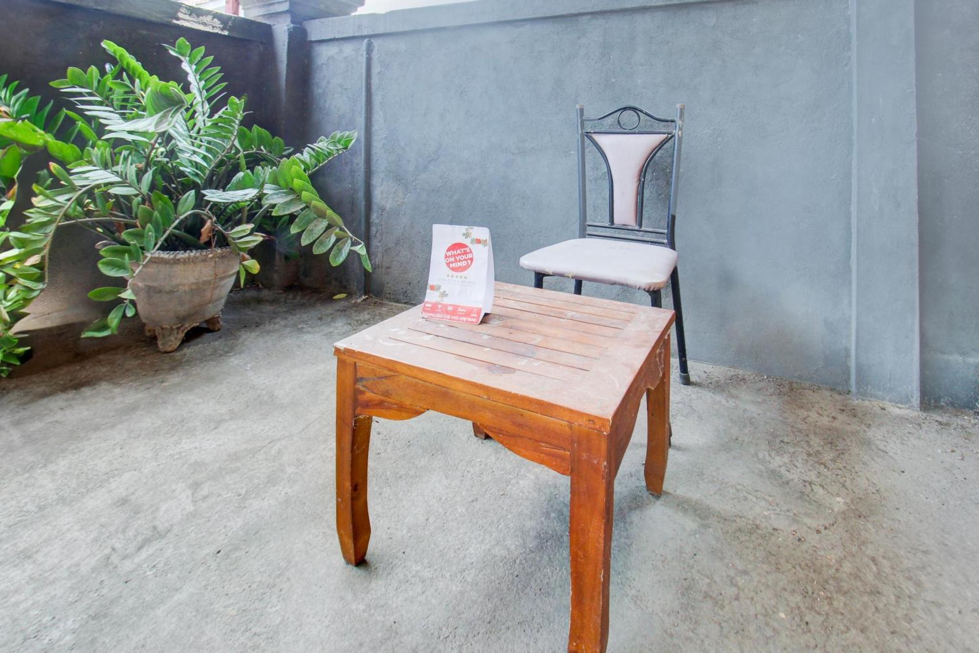 Oyo Life 93284 Kos Cendana Raya Hotell Mataram Eksteriør bilde