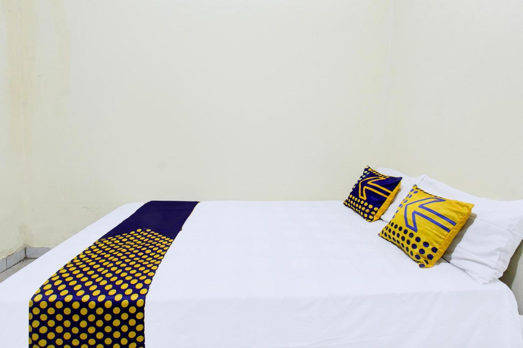 Oyo Life 93284 Kos Cendana Raya Hotell Mataram Eksteriør bilde